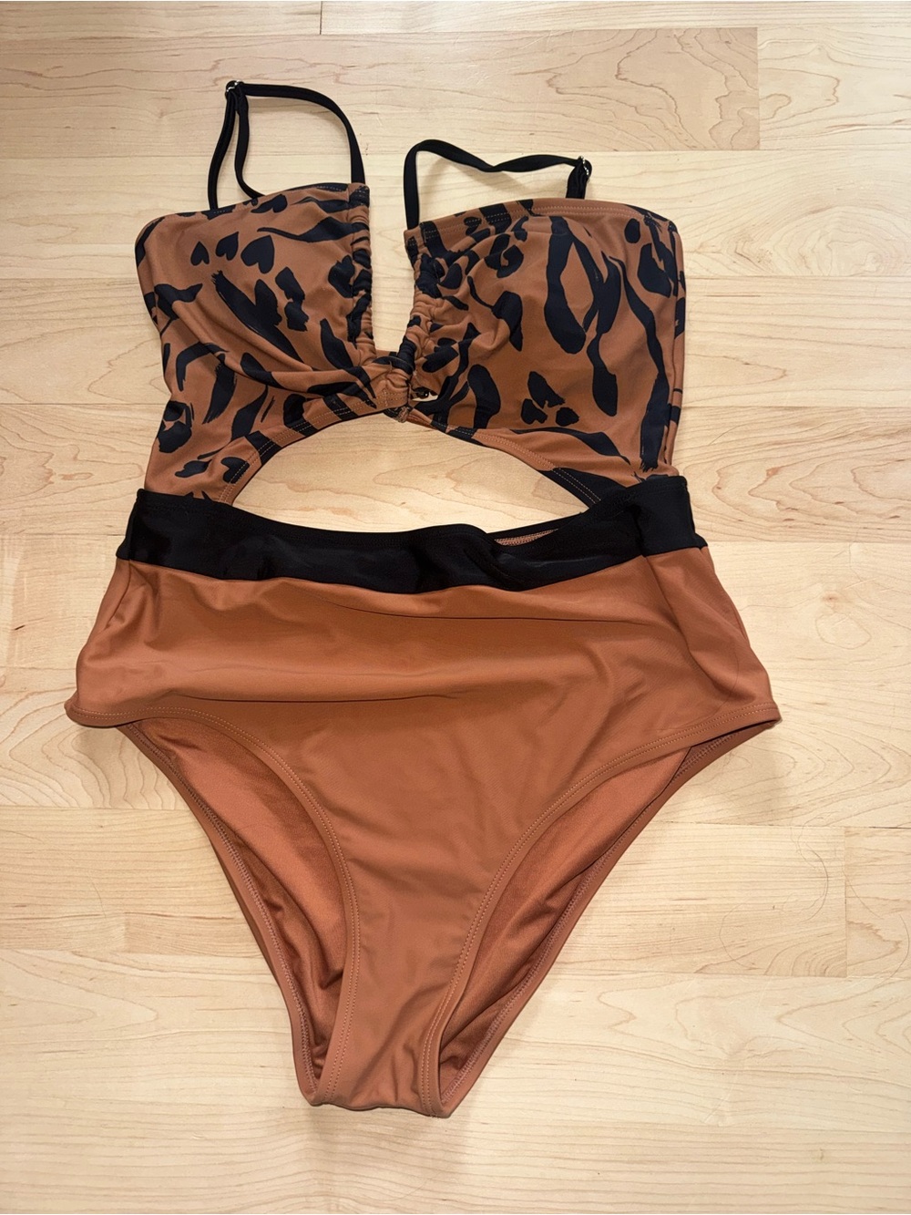 Cupshe Brown Animal-Print Cutout One-Piece Swimsuit with Black Band